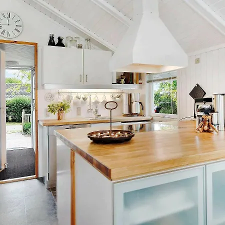 Luxurious Holiday In Zealand With Garden 別荘